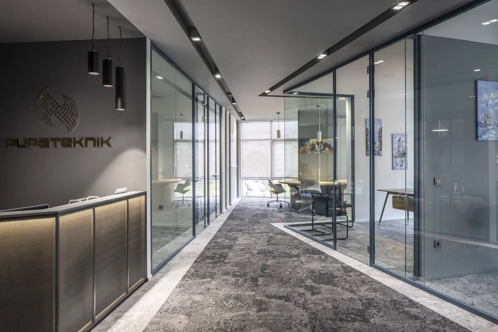 拥有大量自然光照的办公空间：IPEK BAYCAN ARCHITECTS设计的Pupa Teknik办公室