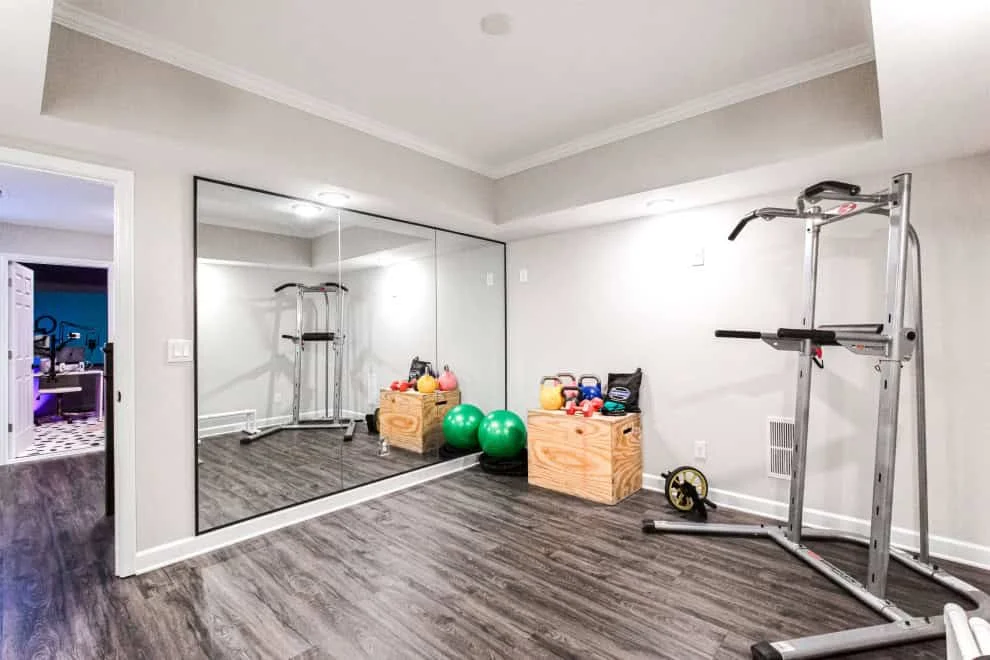 13. 健身房地下室