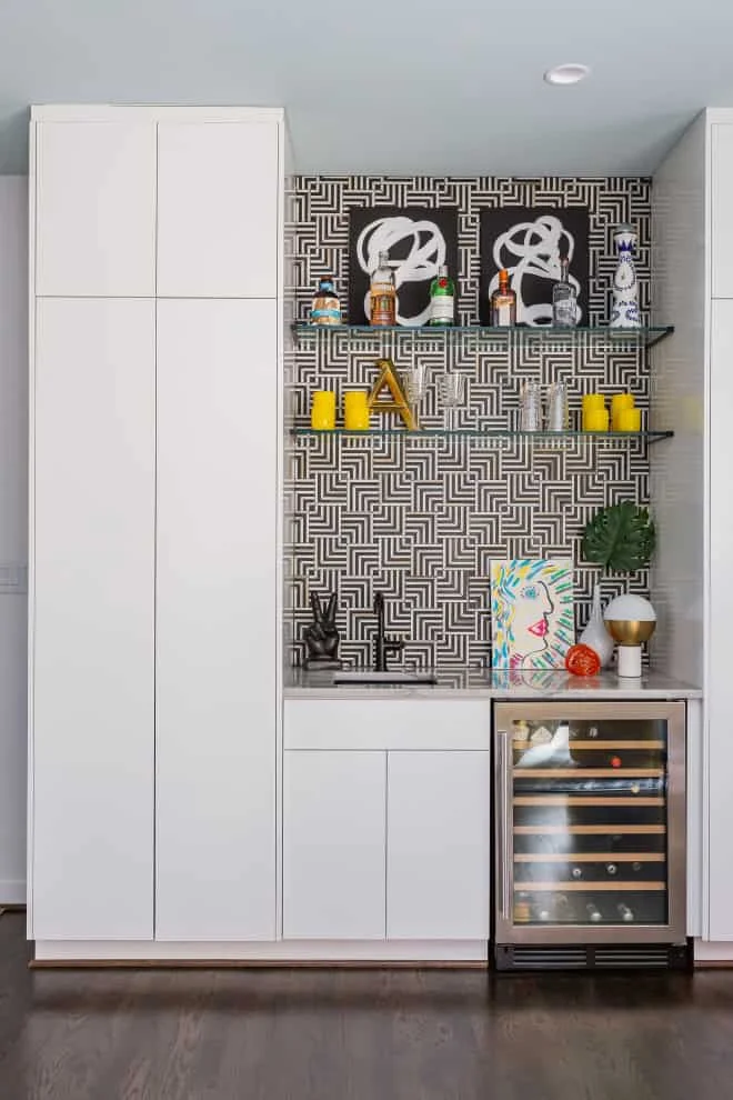 3. Eklektische Idee eines Homebars in Riley