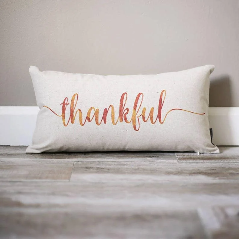 8. 感恩节“感谢”抱枕
