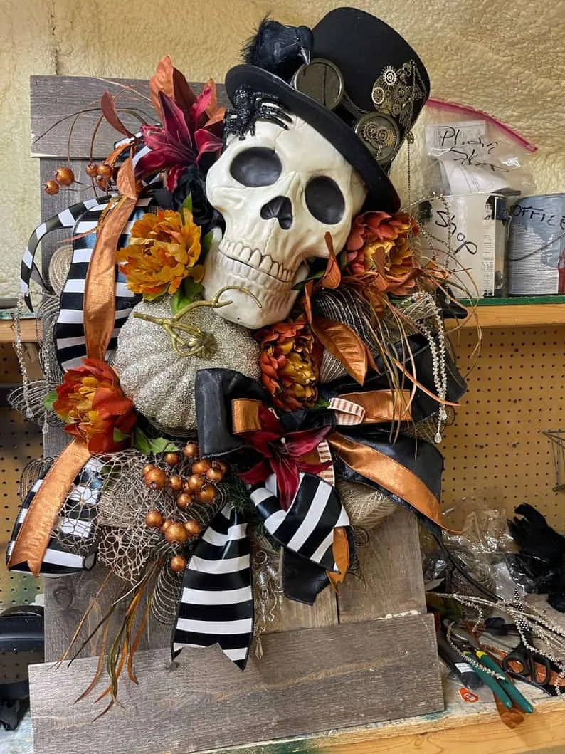 4. Ворітник Хеллоуїну в стилі сталкінг