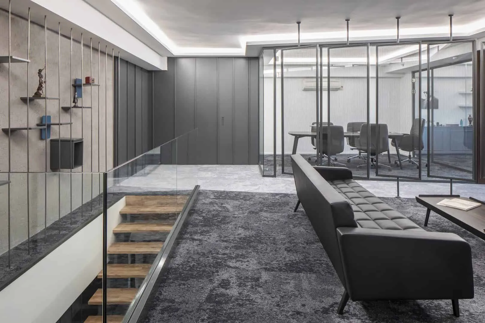 拥有大量自然光照的办公空间：IPEK BAYCAN ARCHITECTS设计的Pupa Teknik办公室