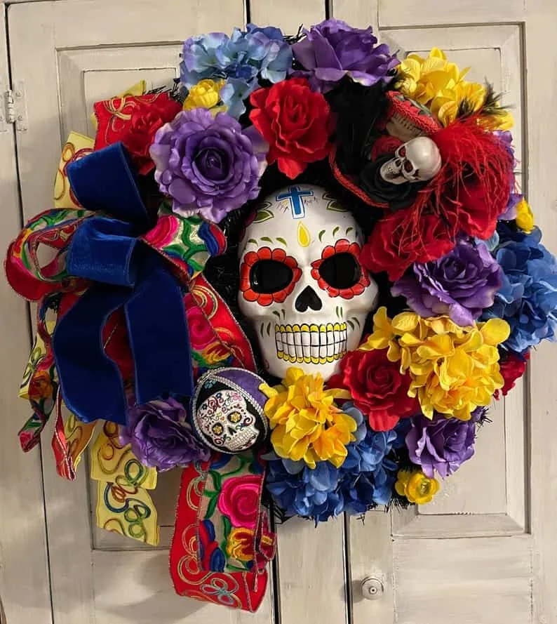 11. Ворітник з черепом Дня мертвих