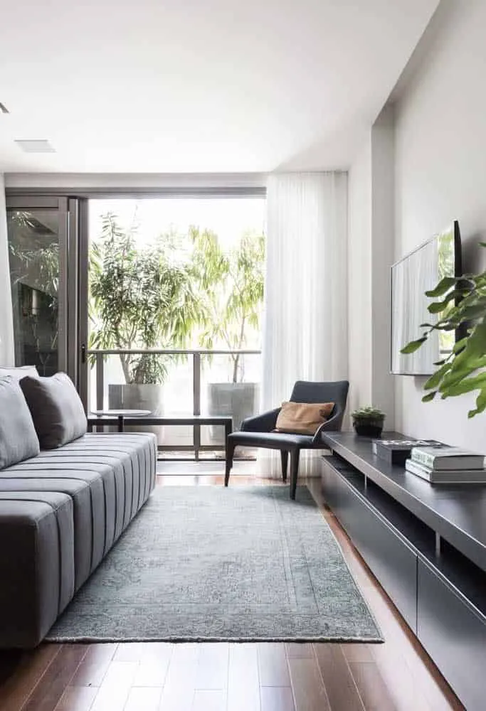 Types of Support for Mounting a Television on the Wall