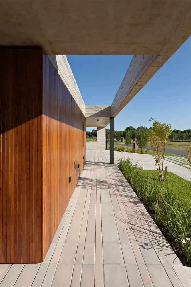 House N by A3 Luppi Ugalde Winter in Belen de Escobar, Argentina