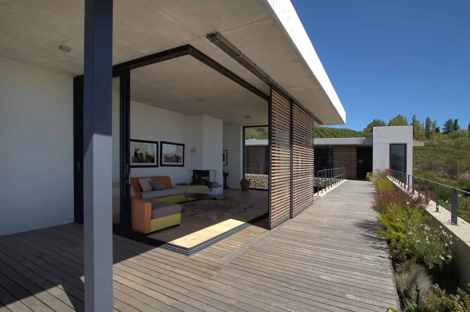 GASS建筑工作室在南非开普省塞滕博斯市的山景住宅