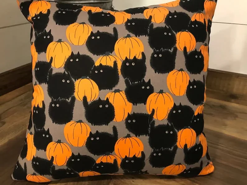 5. Подушка з Хеллоуїном