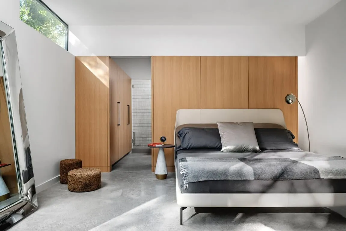 RAVEL Architecture设计的E2211住宅：奥斯汀市中心的紧凑优雅