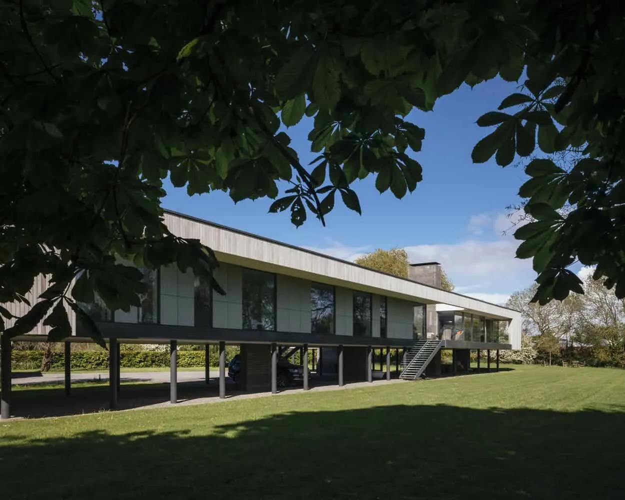 约翰·帕迪建筑事务所设计的伯克郡纳鲁拉住宅