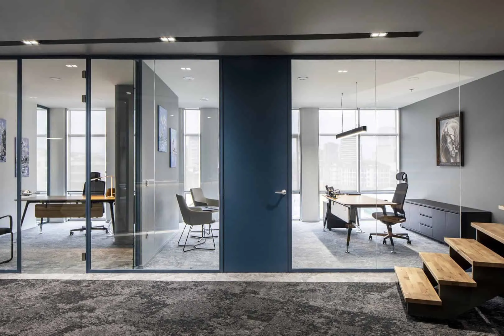 拥有大量自然光照的办公空间：IPEK BAYCAN ARCHITECTS设计的Pupa Teknik办公室