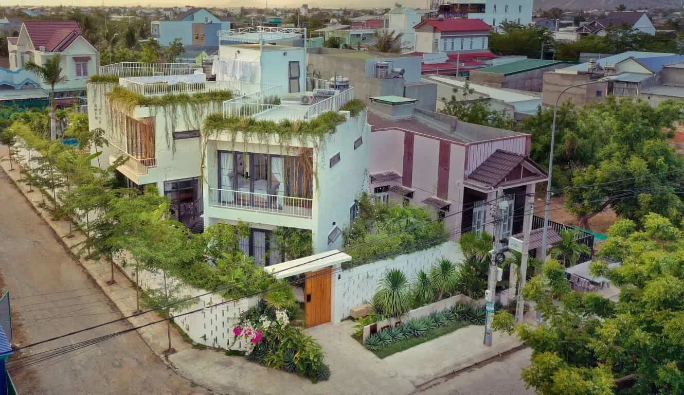 AZ85 Studio设计的宁顺JOLO住宅，越南