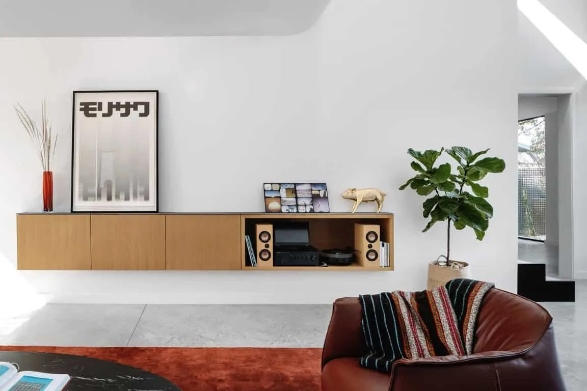 RAVEL Architecture设计的E2211住宅：奥斯汀市中心的紧凑优雅