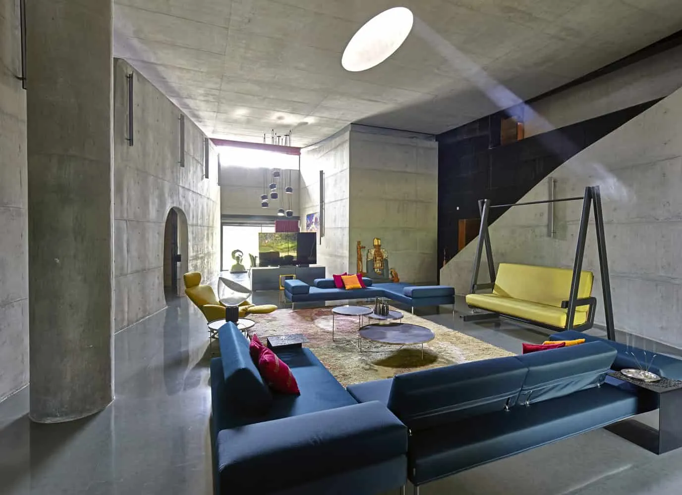 Stripped Möbius House by Matharoo Associates in Ahmedabad, India Stripped Möbius House by Matharoo Associates in Ahmedabad, India