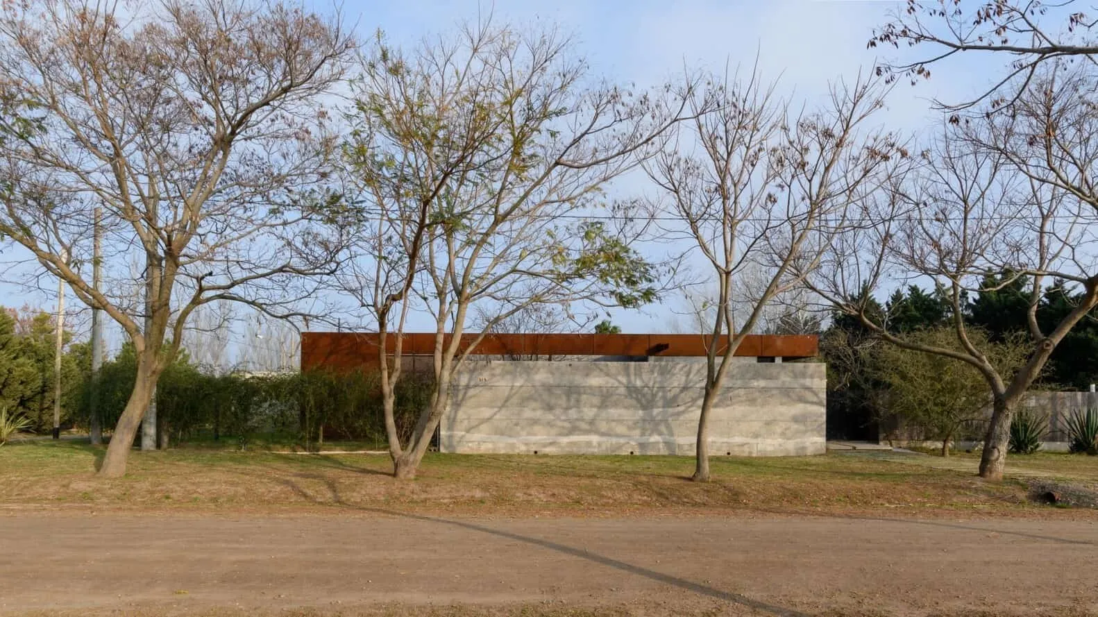 Texture House by Roberto Benito Arquitecto in San Francisco, Argentina Texture House by Roberto Benito Arquitecto in San Francisco, Argentina