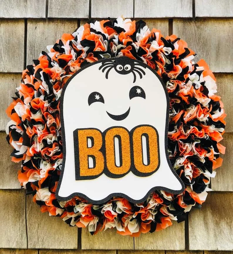 9. Ramo BOO con fantasma