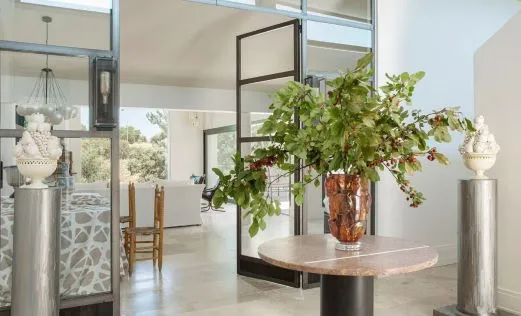 马德里家庭住宅的室内与室外装修