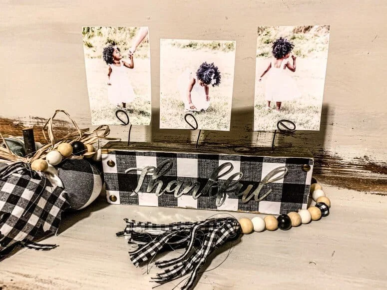 15. DIY рамка для картин из досок