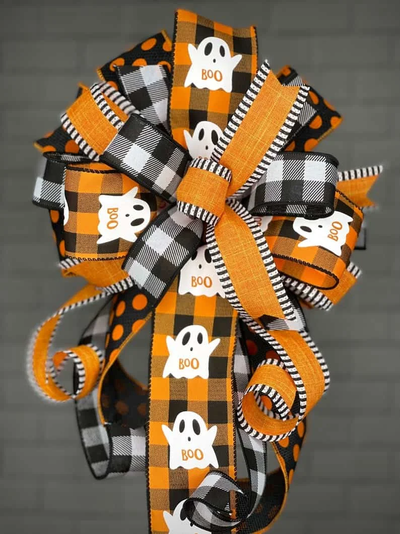 7. Ramo con fantasma BOO