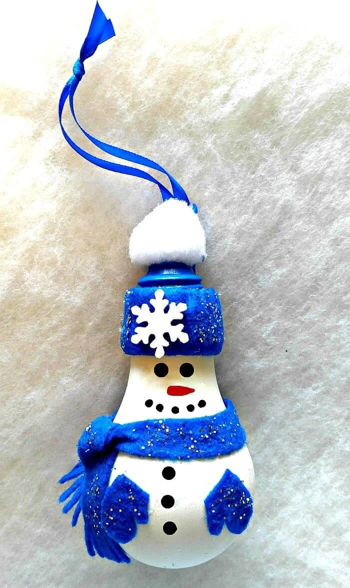 11. Light Bulb Snowman Decoration