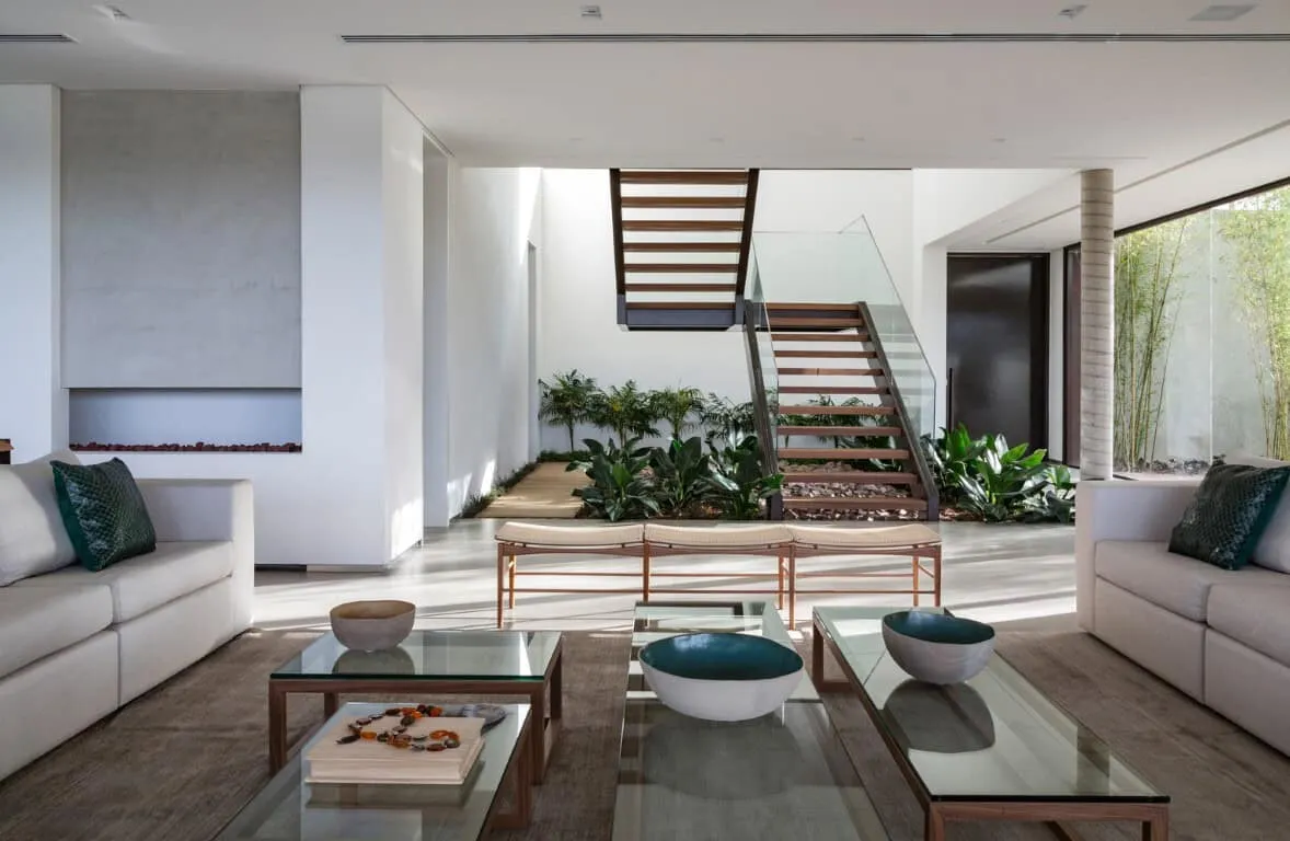 Жилой дом CR от Padovani Arquitetos Associados в Бразилии Жилой дом CR от Padovani Arquitetos Associados в Бразилии