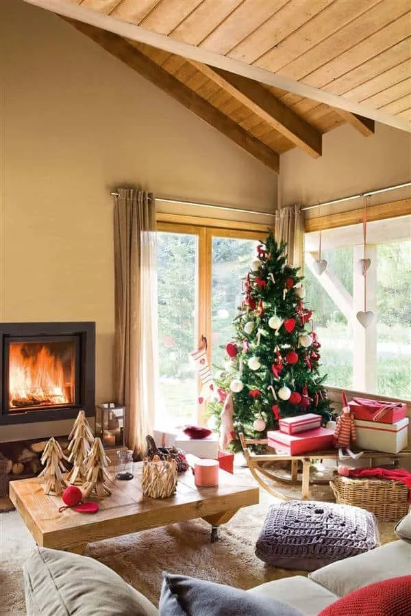 Best Christmas Decoration Ideas 2021/22 for Creating Christmas Magic