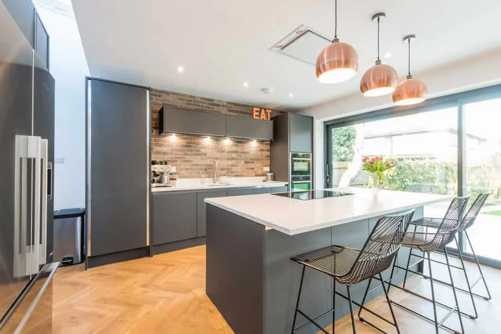 7. 布罗穆利之家