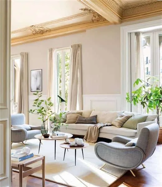 Unbreakable Rules for Furnishing Large Living Rooms