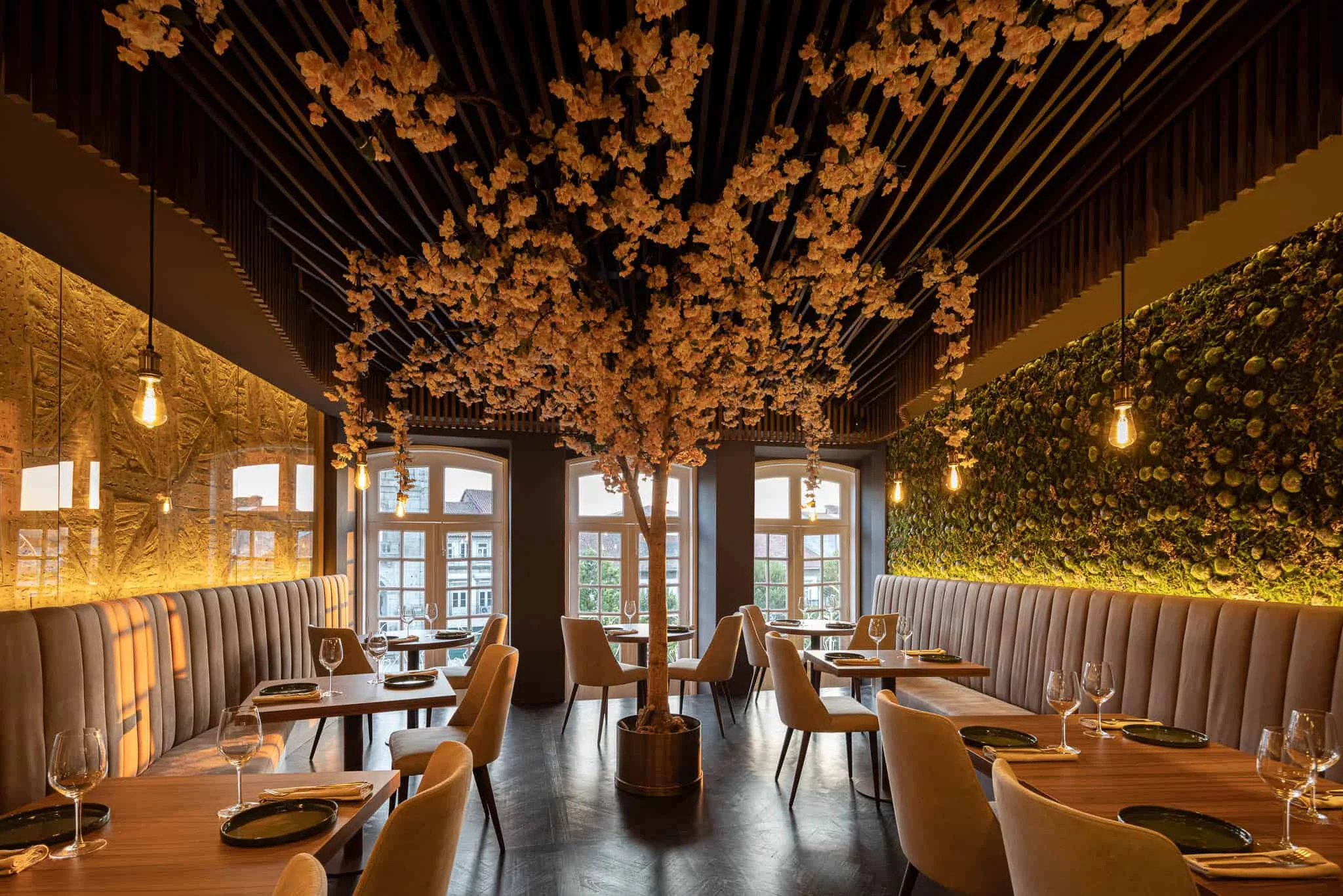 34餐厅——受新艺术运动启发的餐厅 34餐厅——受新艺术运动启发的餐厅