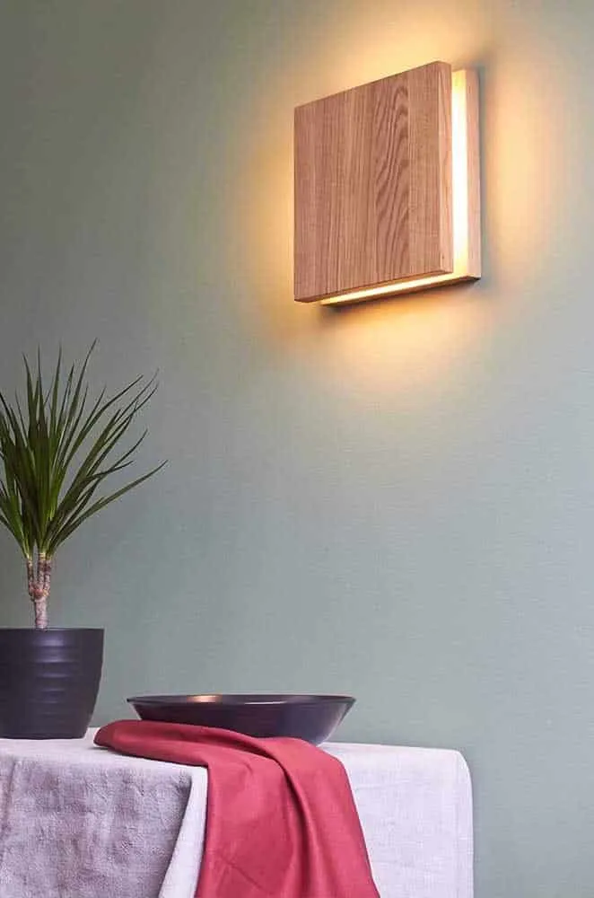 Tips for Choosing the Perfect Wooden Wall Light for Your Home