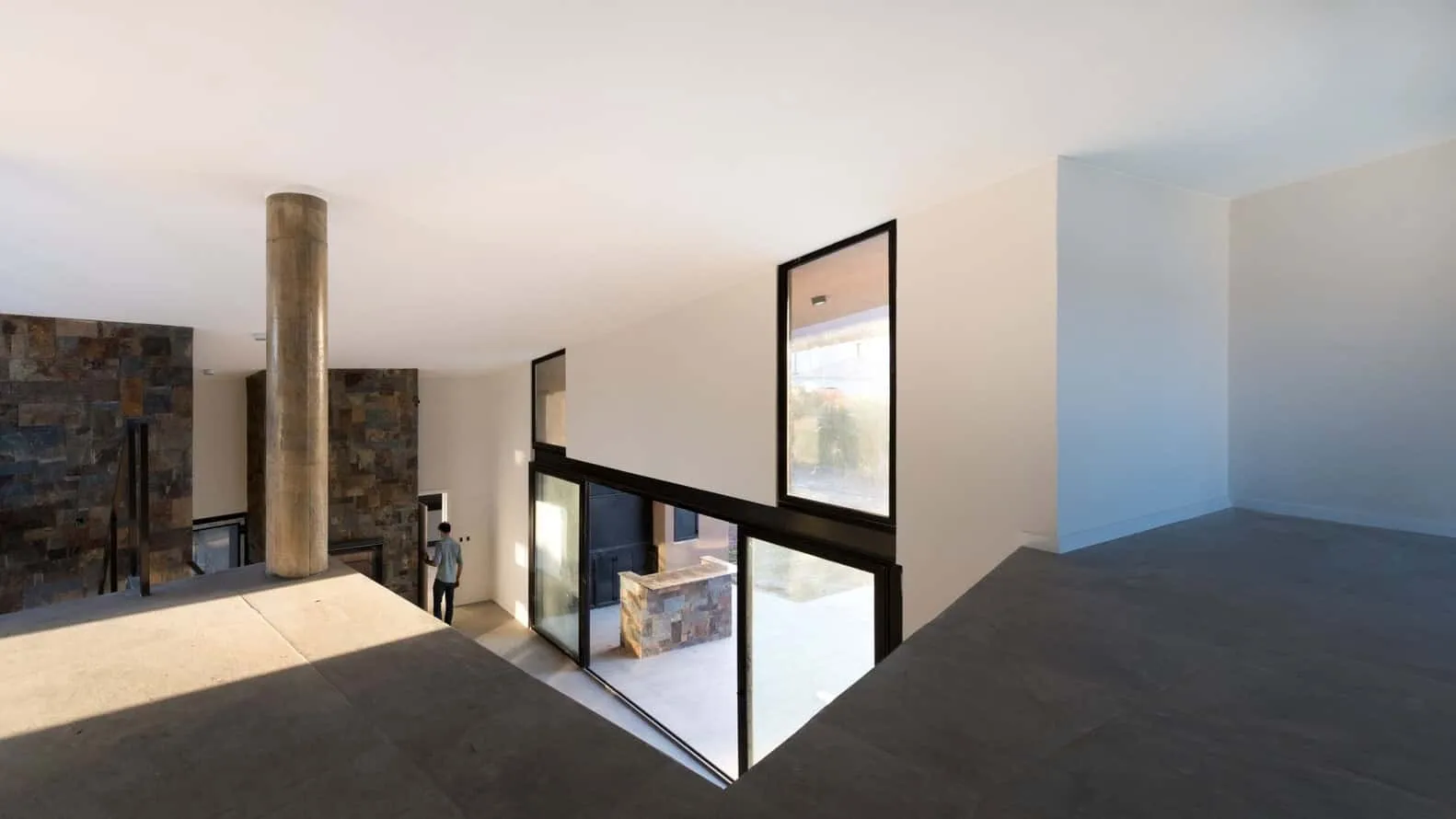 Single-Sided House by Ambroggio Arquitectos in Rio Cuarto, Argentina