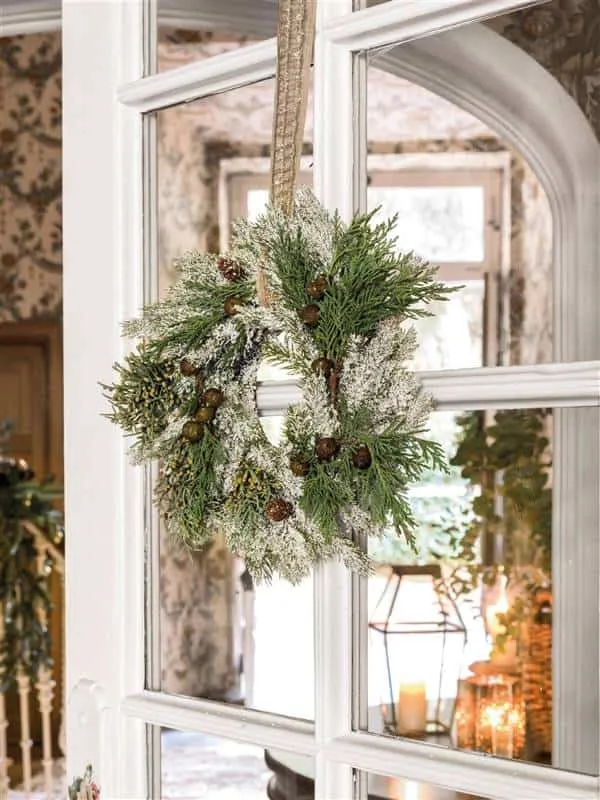 6个圣诞节装饰门的示例