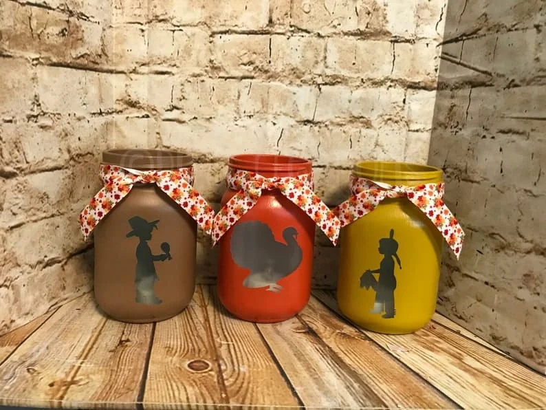 4. Frasco mason pintado con vela para el Día de Acción de Gracias