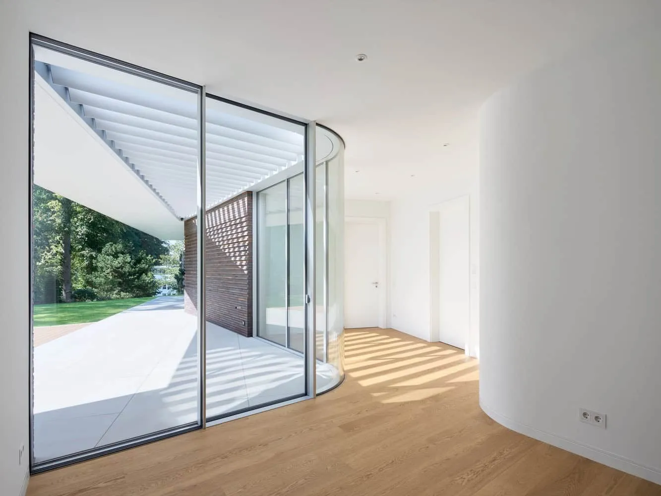 New House by Buero Bechtloff in Aumühle, Germany