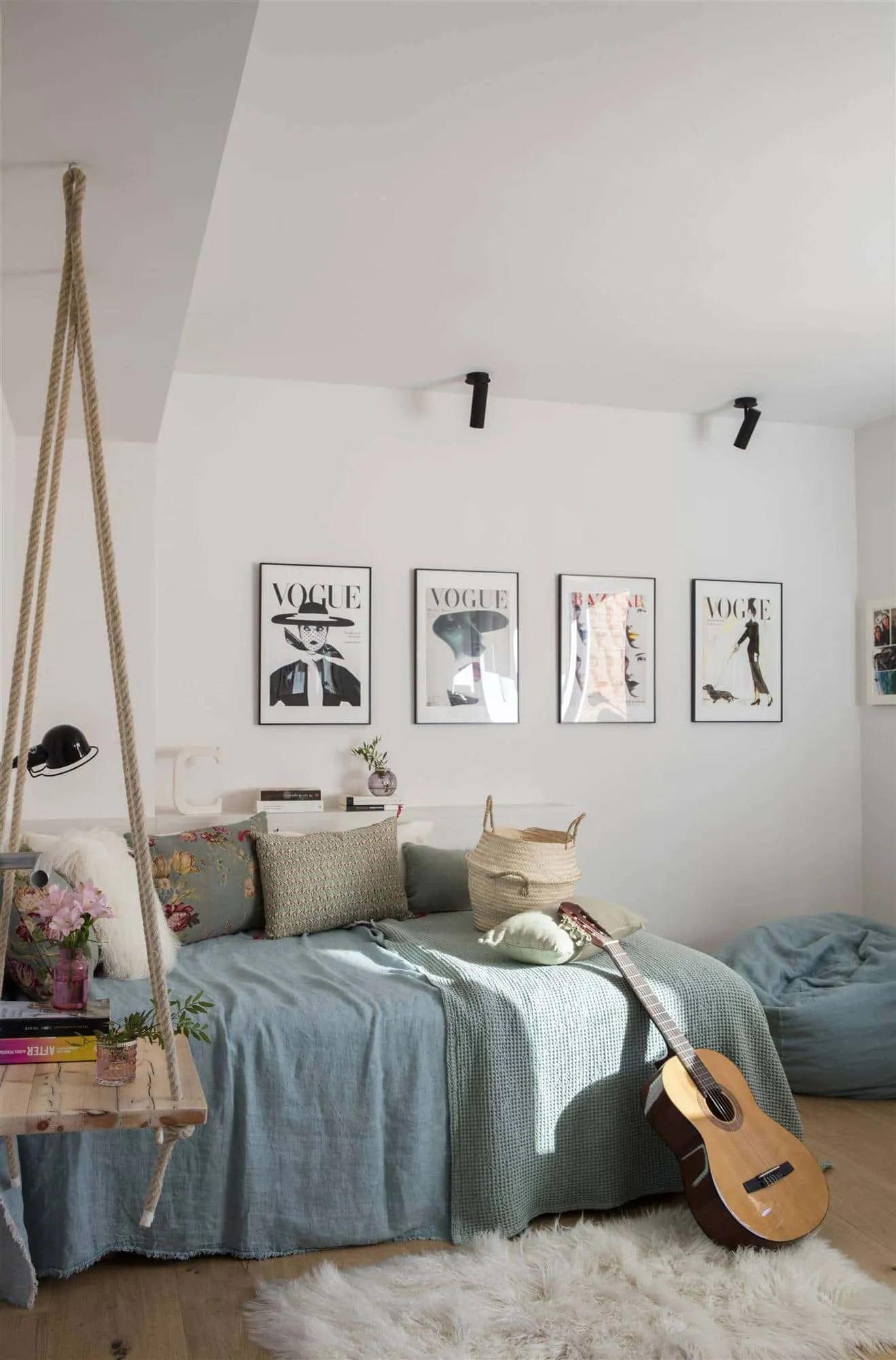 6 Ideas for Decorating Walls Without a Big Budget