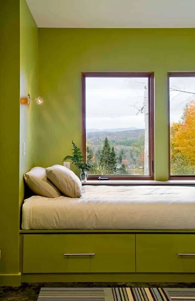 How to Choose the Perfect Bed for a Widow