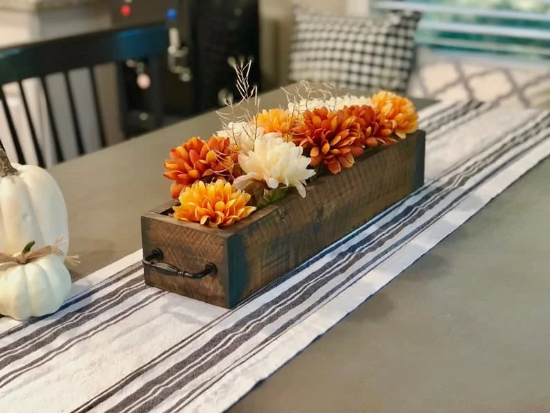 2. Centro de mesa rústico de granja otoñal