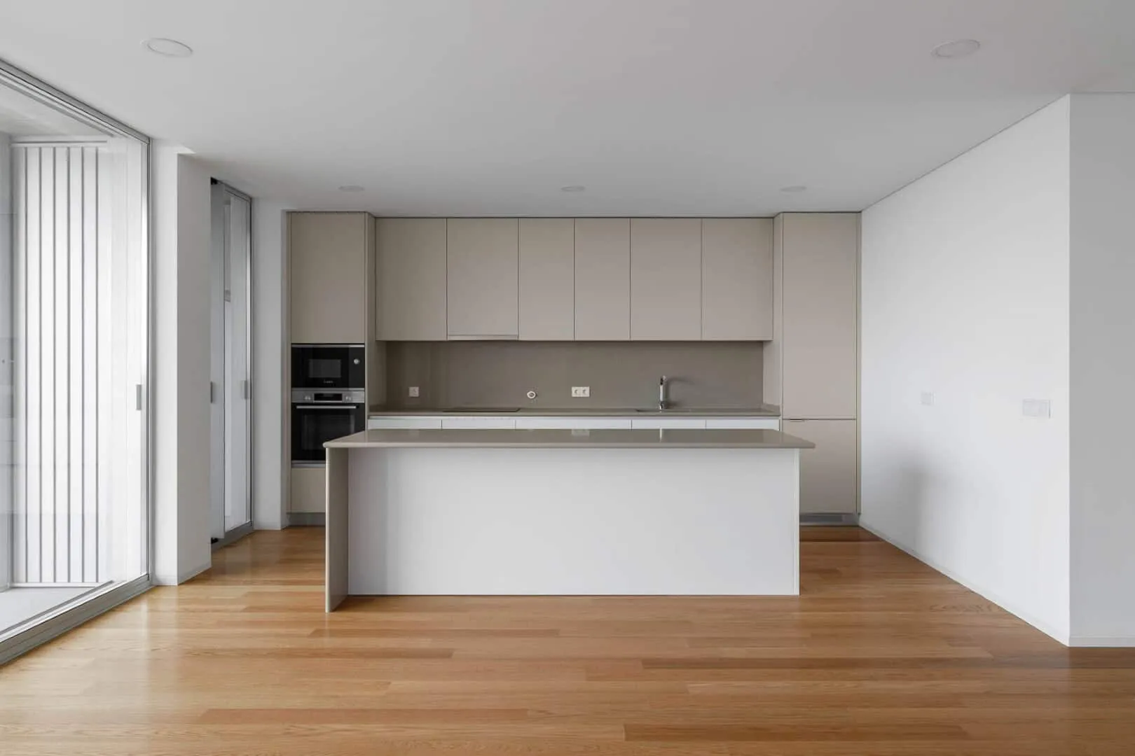 Edificio S.Roque de Sonia Cruz Arquitectura en Aveiro, Portugal