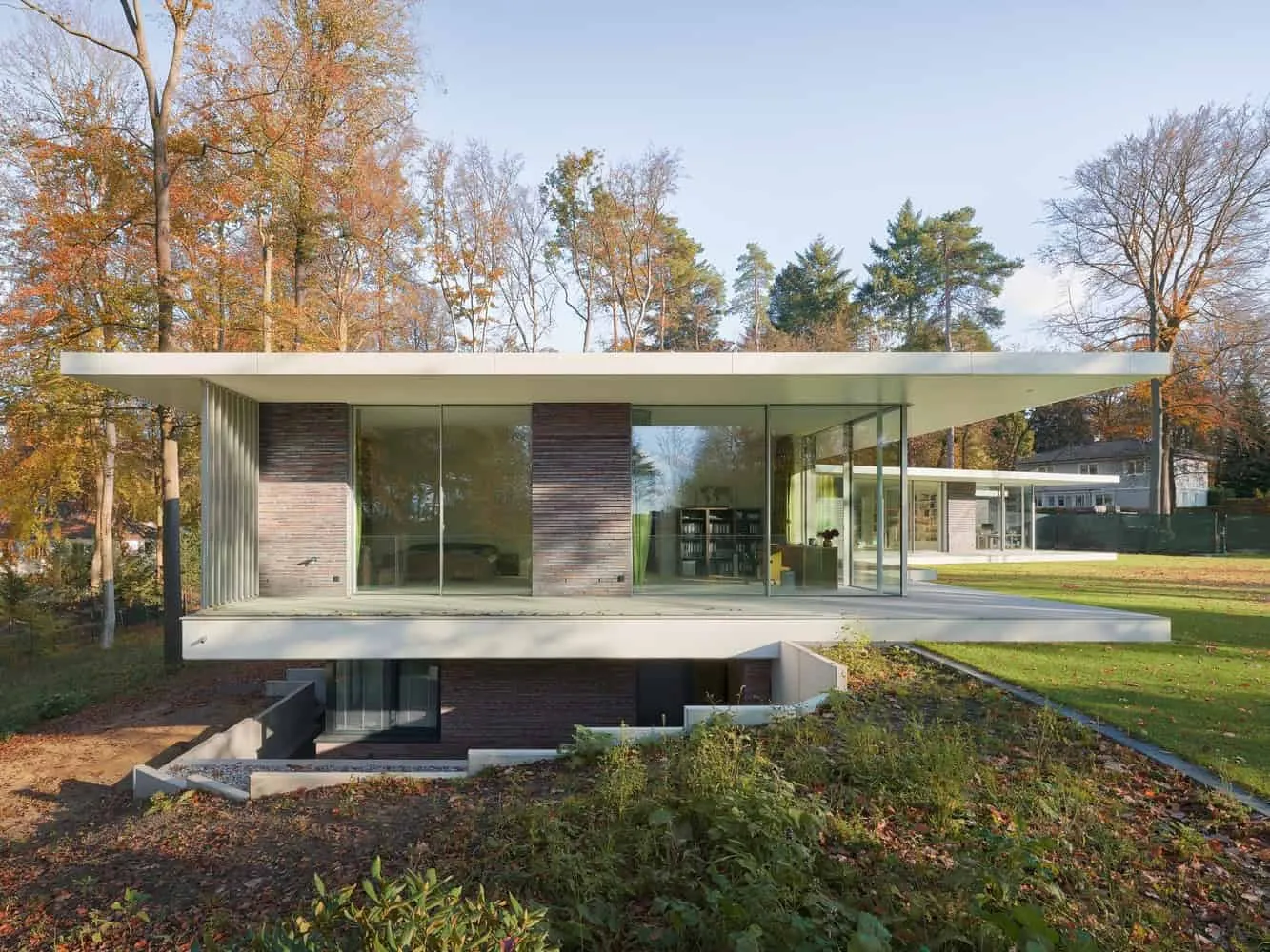 New House by Buero Bechtloff in Aumühle, Germany