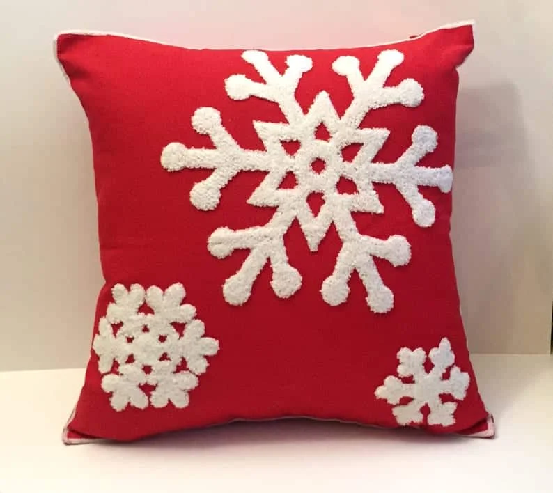 6. 红色棉质雪花枕套