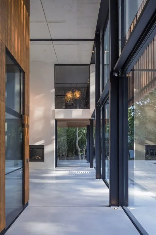 Villa Sanpourt by DP6 Architectuurstudio in the Netherlands