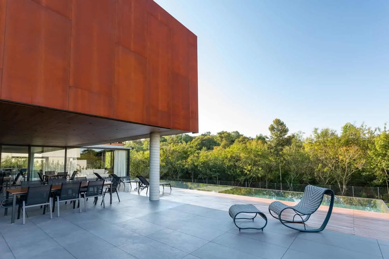 Krótki dom projektu ES Arquitetura w Ikarzu, Brazylia Krótki dom projektu ES Arquitetura w Ikarzu, Brazylia