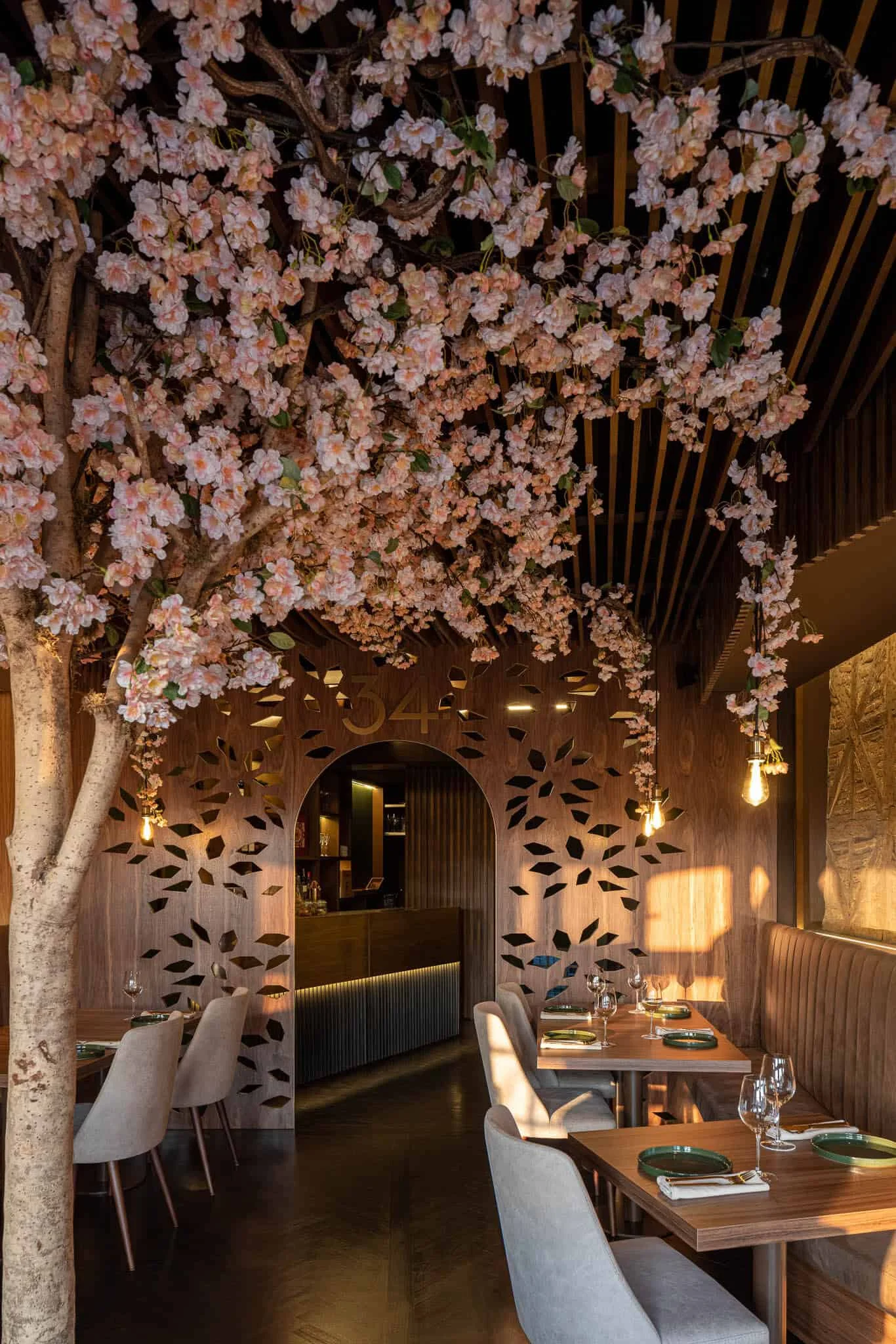 34餐厅——受新艺术运动启发的餐厅 34餐厅——受新艺术运动启发的餐厅