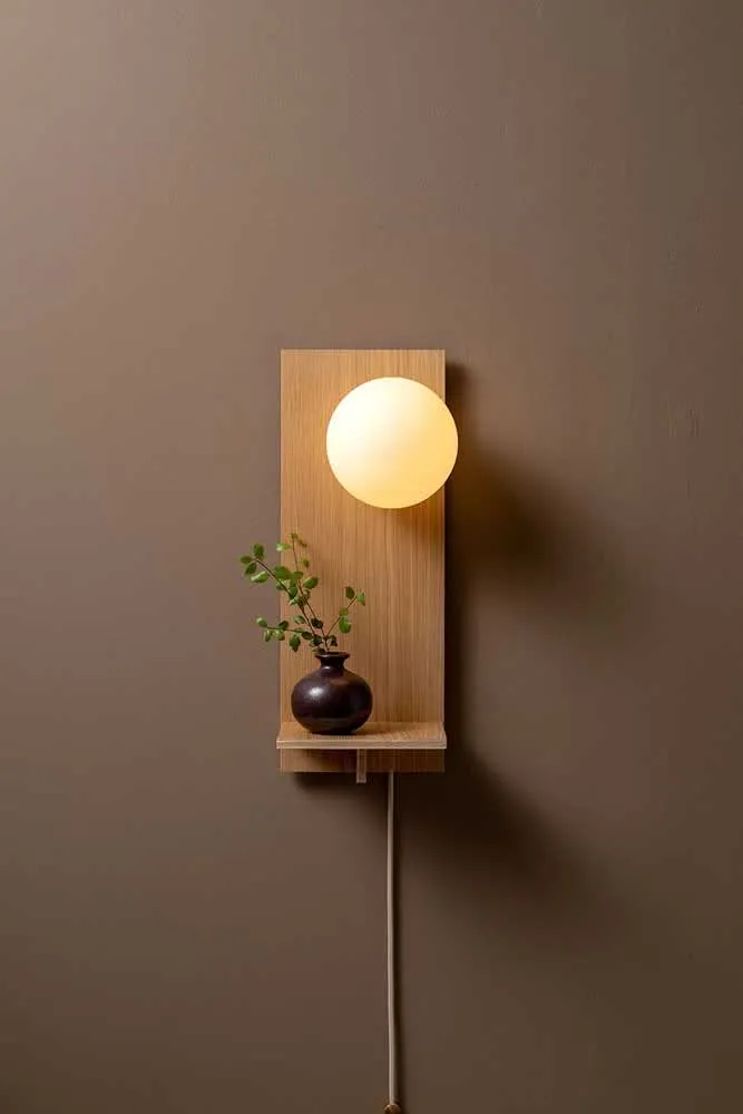 Tips for Choosing the Perfect Wooden Wall Light for Your Home