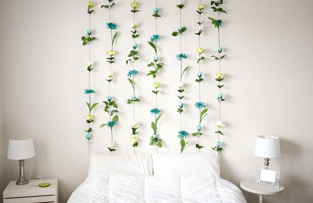 12. DIY FLOWER WALL
