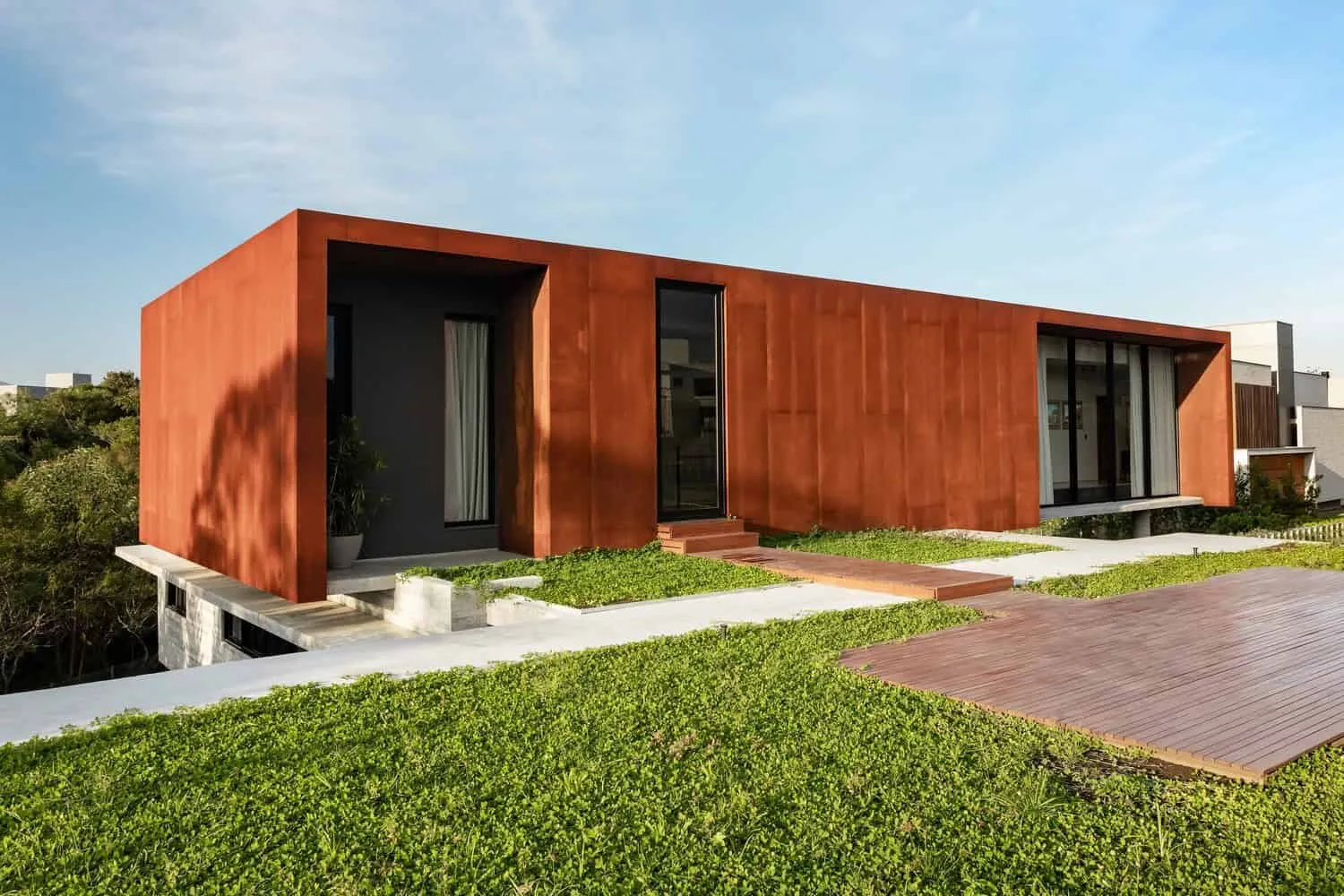 Krótki dom projektu ES Arquitetura w Ikarzu, Brazylia Krótki dom projektu ES Arquitetura w Ikarzu, Brazylia