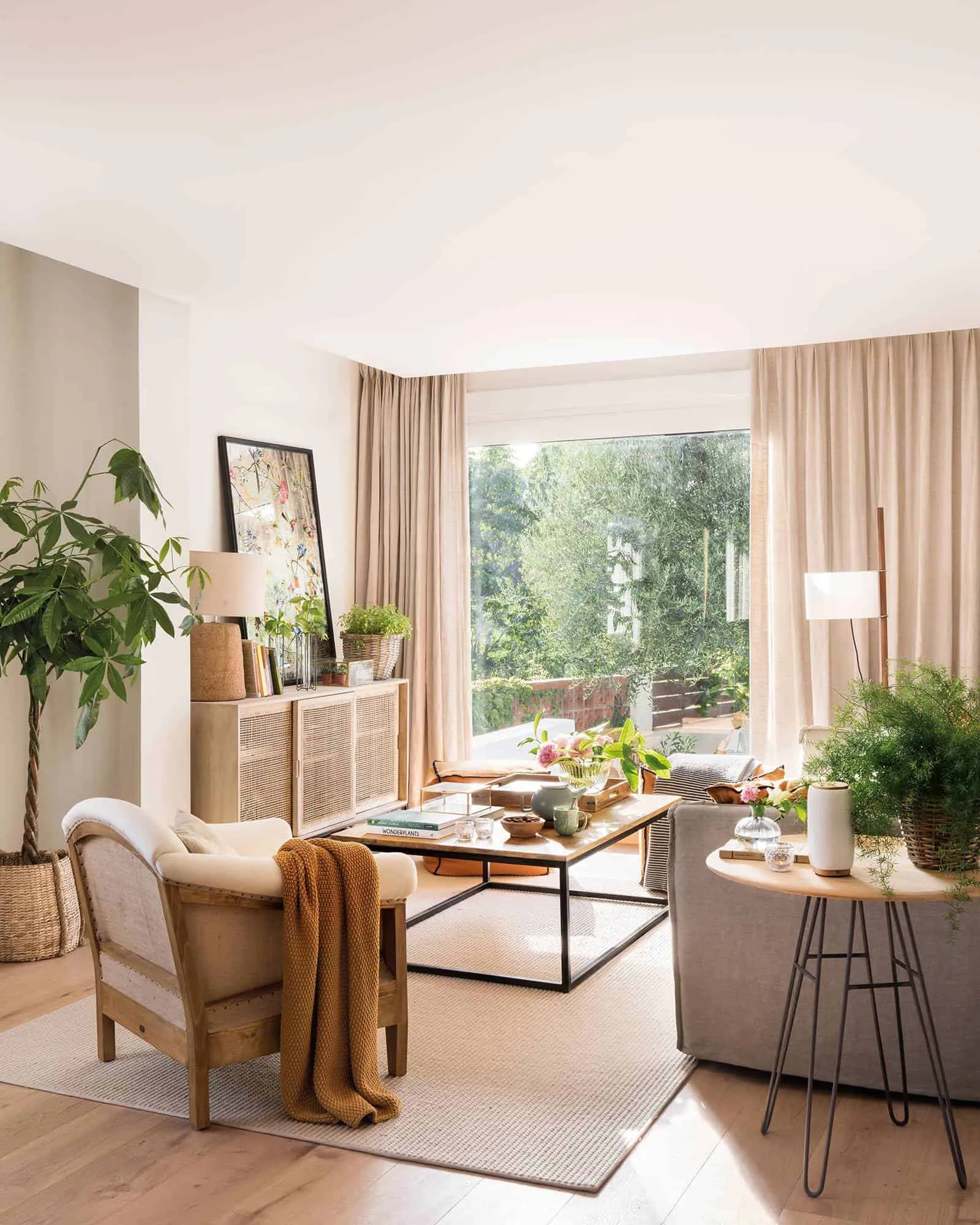 如何在不到一小时内现代装修客厅