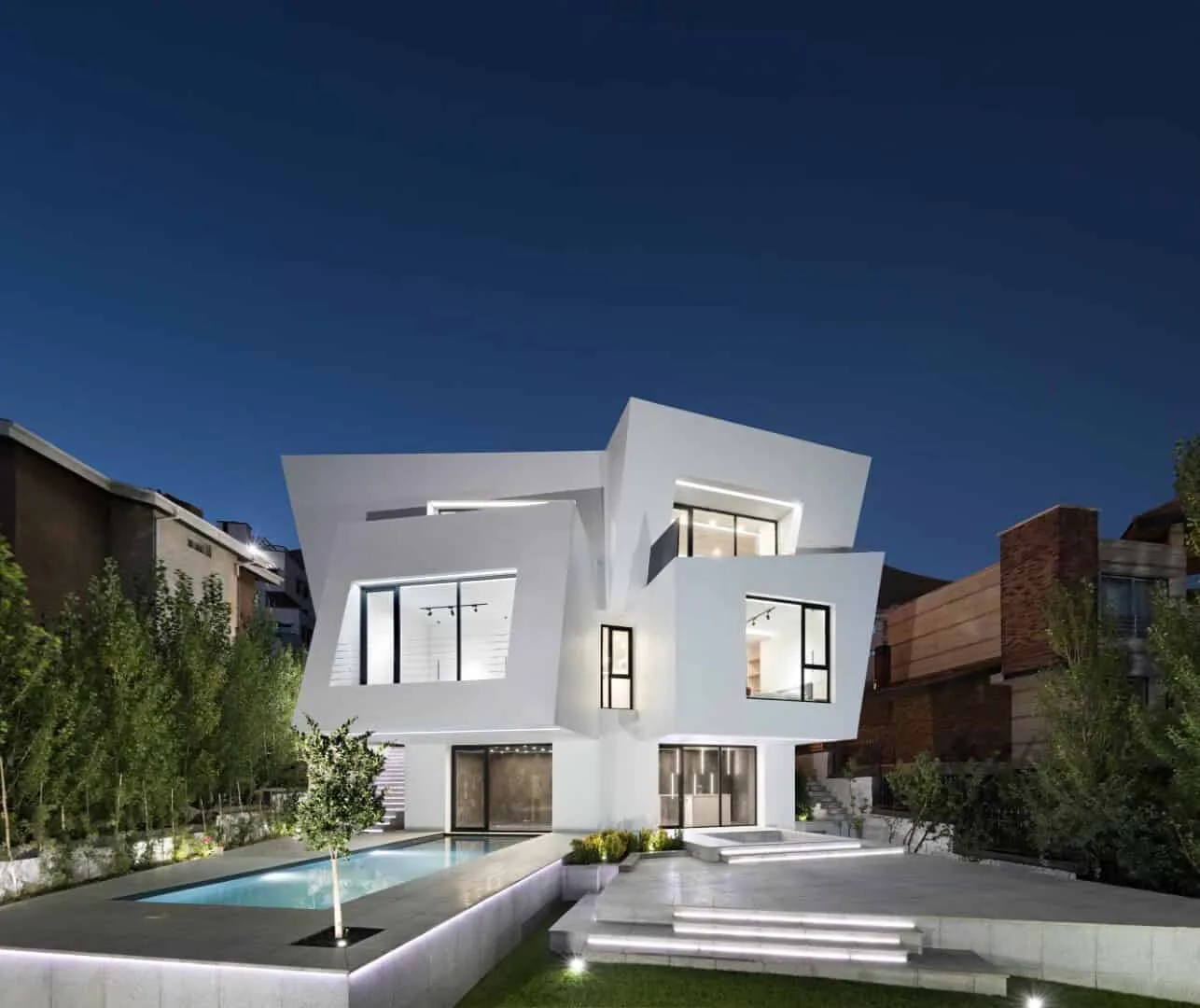 UC21 Architects设计的悬臂式住宅,位于伊朗莫什拉 UC21 Architects设计的悬臂式住宅,位于伊朗莫什拉