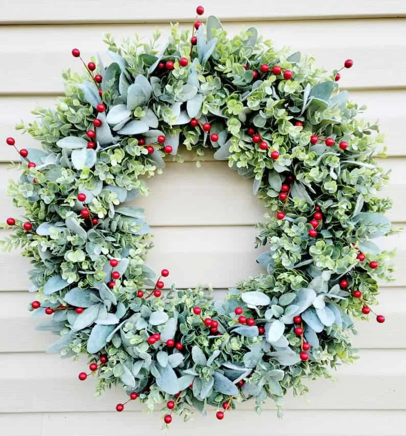 4. Guirnalda roja de bayas para puerta de invierno