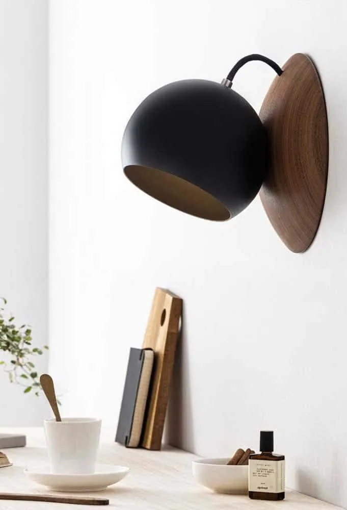 Tips for Choosing the Perfect Wooden Wall Light for Your Home