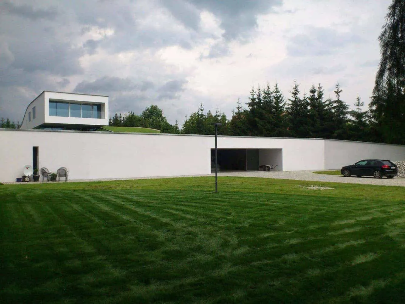 Autofamily House by KWK Promes: Where Architecture Meets the Automobile